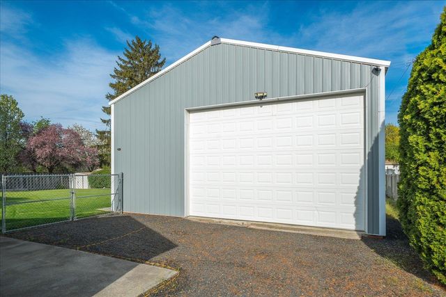 1313 S WILBUR Rd, Spokane Valley, WA 99206