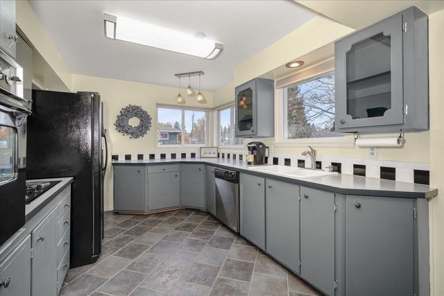 1313 S WILBUR Rd, Spokane Valley, WA 99206