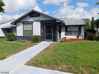 10525 Putnam CT, Lehigh Acres, FL 33936