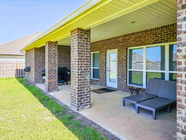 5636 Blake Ln, Pace, FL 32571