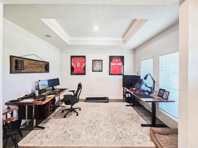 5636 Blake Ln, Pace, FL 32571