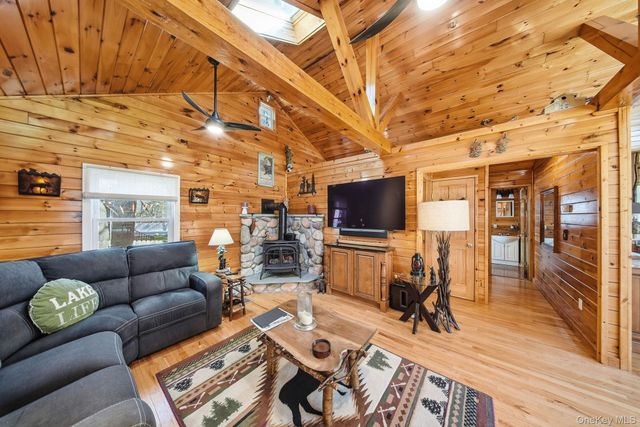 14 Seminole Trail S, Bethel, NY 12720