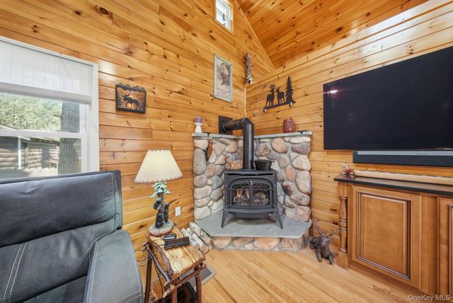 14 Seminole Trail S, Bethel, NY 12720