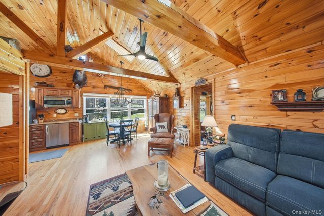 14 Seminole Trail S, Bethel, NY 12720