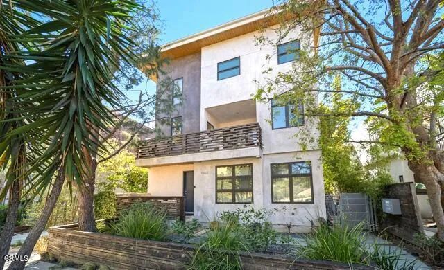 1663 Selby Avenue 3, Los Angeles, CA 90024