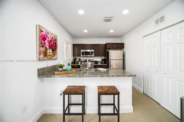 1250 NE 110th St, Miami, FL 33161