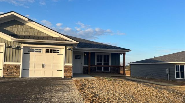 7615 Pea Ridge Road, Hillsboro, OH 45133