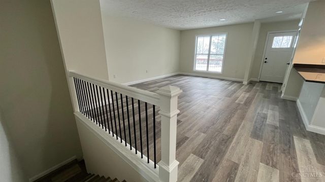 7615 Pea Ridge Road, Hillsboro, OH 45133