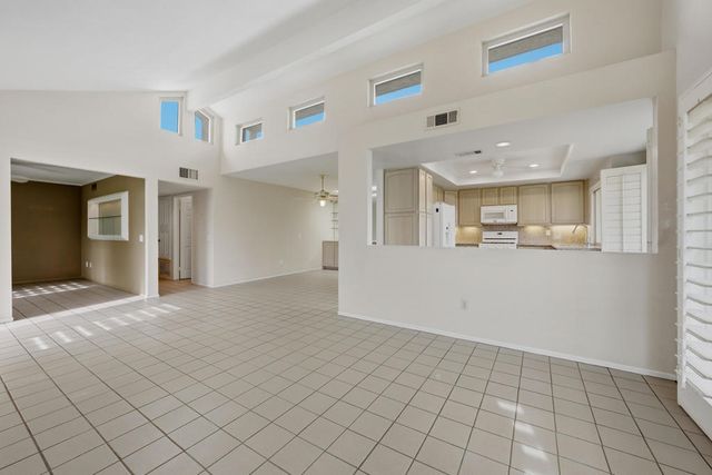 41774 Navarre Court, Palm Desert, CA 92260