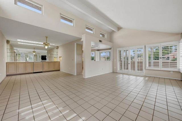 41774 Navarre Court, Palm Desert, CA 92260