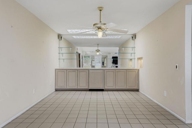 41774 Navarre Court, Palm Desert, CA 92260