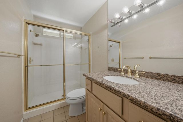 41774 Navarre Court, Palm Desert, CA 92260