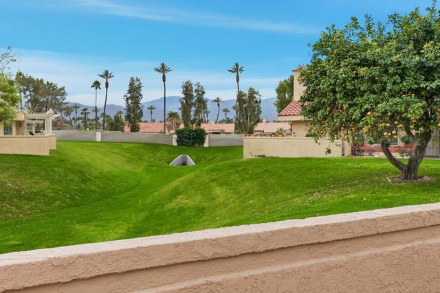 41774 Navarre Court, Palm Desert, CA 92260