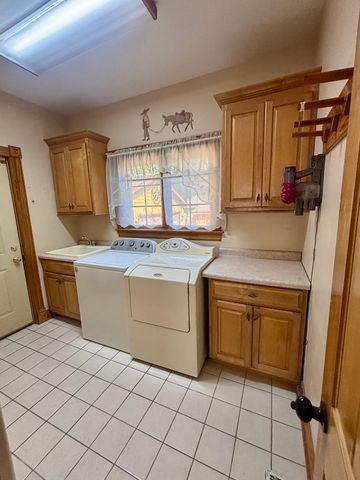 936 Hammerschmidt Avenue, Lombard, IL 60148