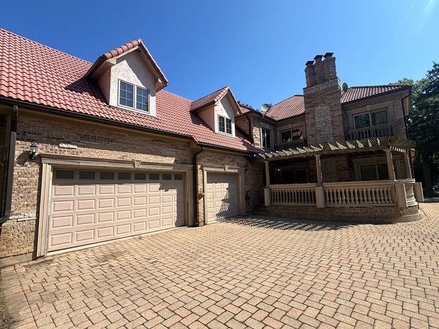 936 Hammerschmidt Avenue, Lombard, IL 60148