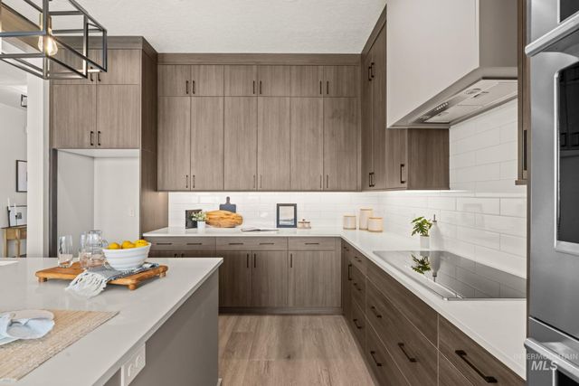 345 S Strut Way, Boise, ID 83716