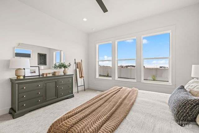 345 S Strut Way, Boise, ID 83716