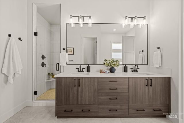 345 S Strut Way, Boise, ID 83716