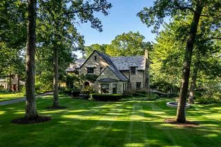 1370 Brown Hills Road, Rockford, IL 61107