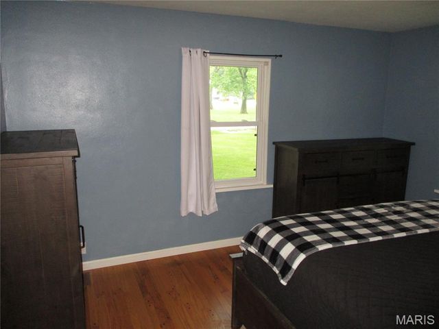 2 N Oakland Drive, Caseyville, IL 62232