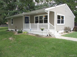 2 N Oakland Drive, Caseyville, IL 62232
