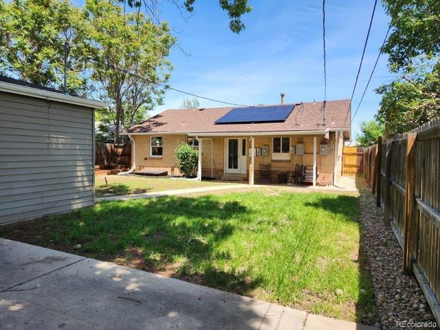 5520 E Thrill Place, Denver, CO 80207