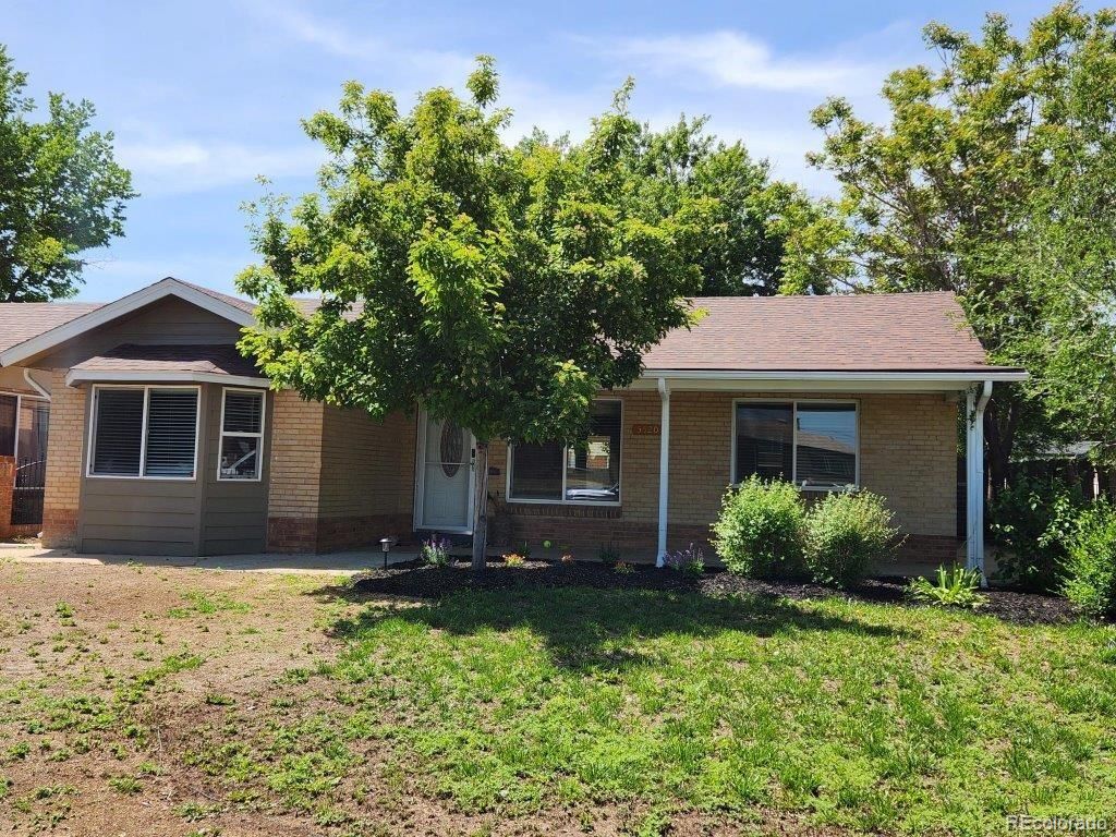 5520 E Thrill Place, Denver, CO 80207