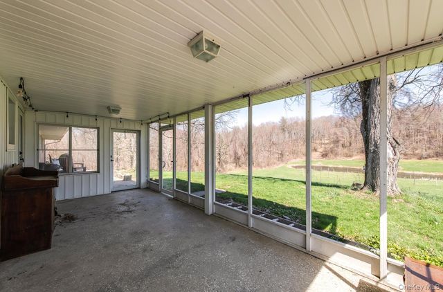 394 Smith Road, Hyde Park, NY 12538