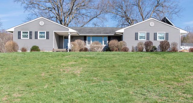 394 Smith Road, Hyde Park, NY 12538