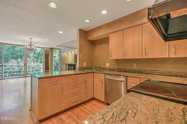 11 Wellington Street, 11, Bristol, TN 37620