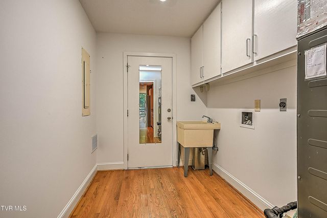 11 Wellington Street, 11, Bristol, TN 37620