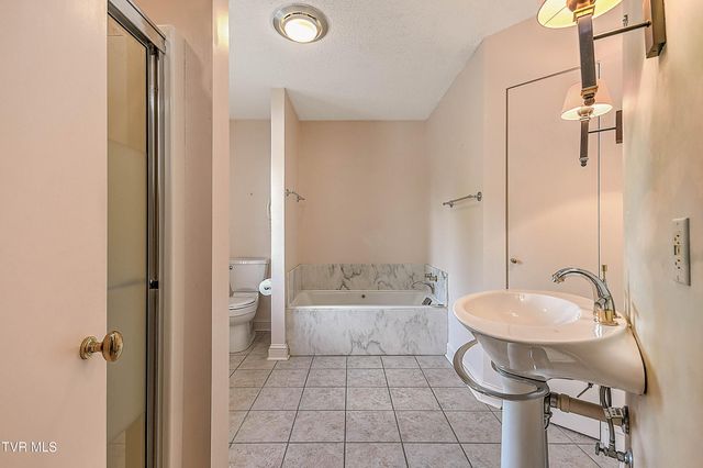 11 Wellington Street, 11, Bristol, TN 37620