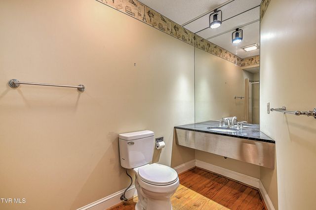 11 Wellington Street, 11, Bristol, TN 37620