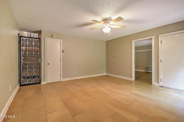 11 Wellington Street, 11, Bristol, TN 37620