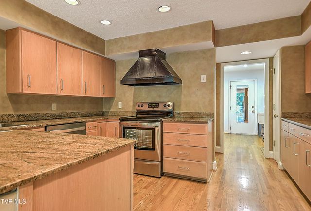 11 Wellington Street, 11, Bristol, TN 37620