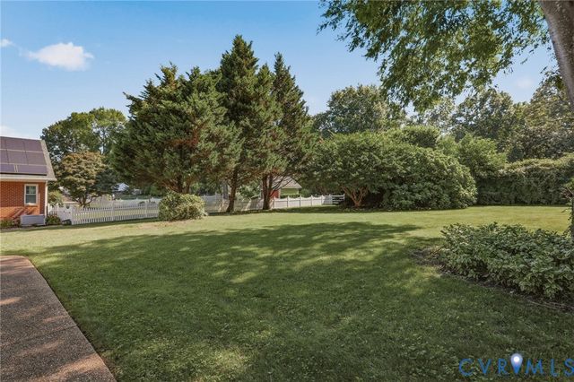 8437 Summer Walk Pky, Mechanicsville, VA 23116