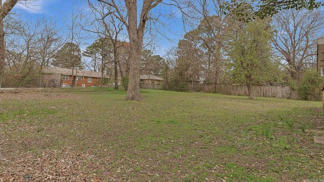 1319 Pardew, Jonesboro, AR 72401