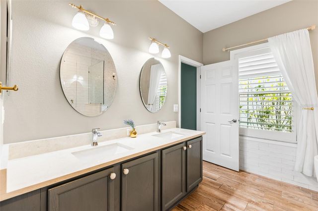 19218 SEA MIST LANE, Lutz, FL 33558