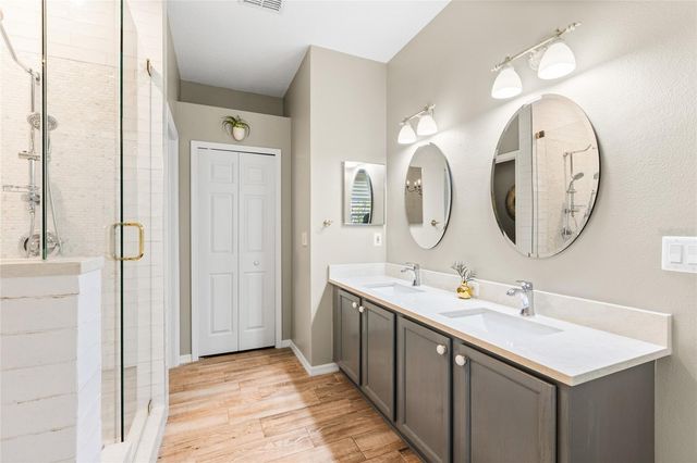 19218 SEA MIST LANE, Lutz, FL 33558