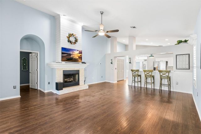 19218 SEA MIST LANE, Lutz, FL 33558