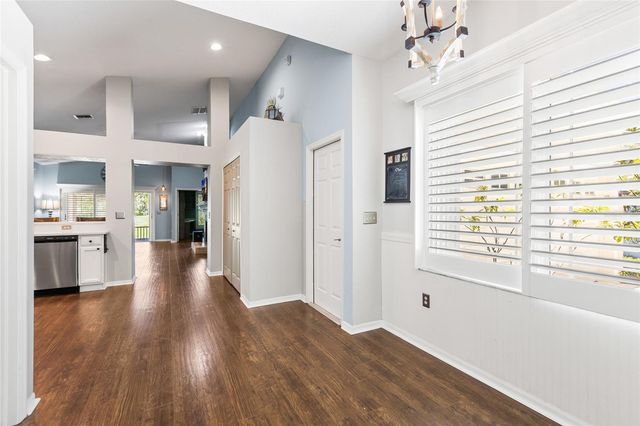 19218 SEA MIST LANE, Lutz, FL 33558