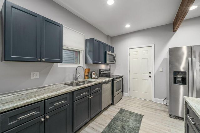 439 Oakwood Avenue, Columbus, OH 43205