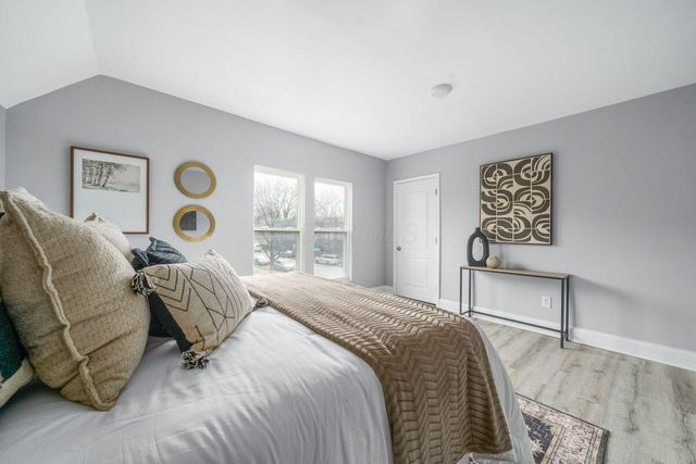 439 Oakwood Avenue, Columbus, OH 43205