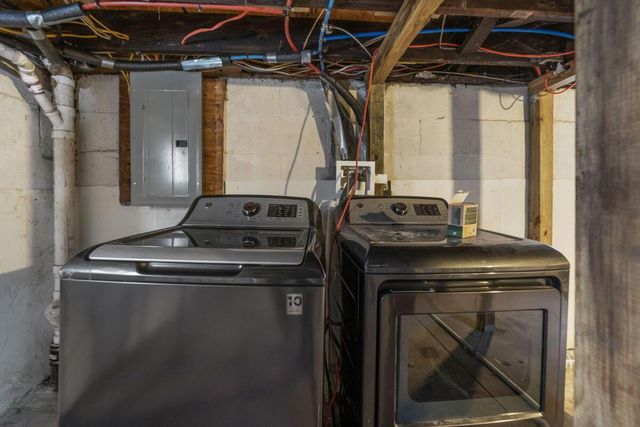 439 Oakwood Avenue, Columbus, OH 43205