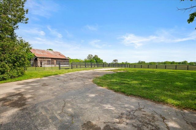 460 Topton Road, London, KY 40744