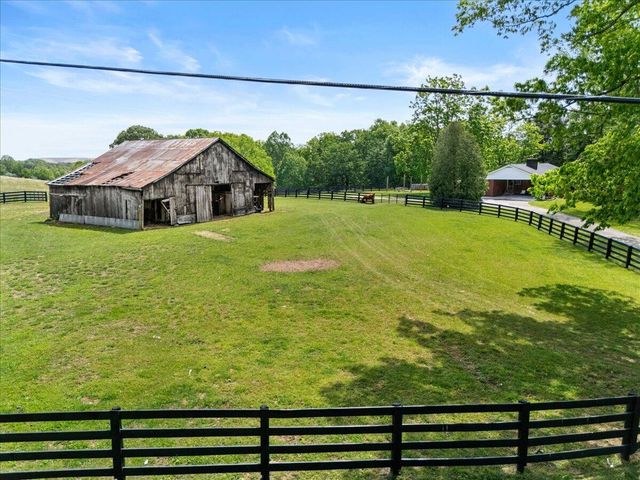 460 Topton Road, London, KY 40744