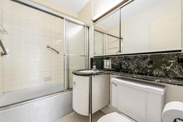 111-20 73rd Avenue 10J, Forest Hills, NY 11375