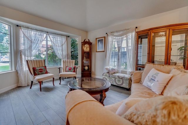 1801 Chapman Ct, Los Banos, CA 93635