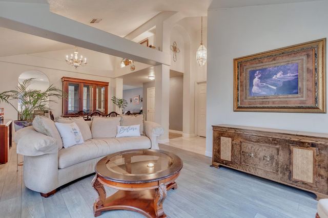 1801 Chapman Ct, Los Banos, CA 93635