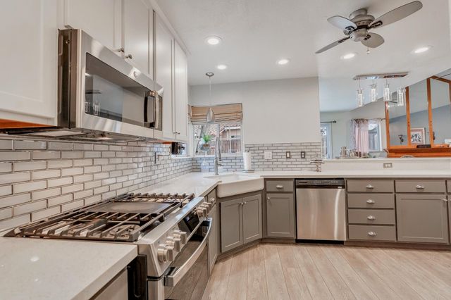 1801 Chapman Ct, Los Banos, CA 93635